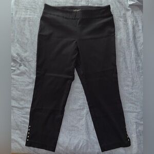 Women’s Capri Pants